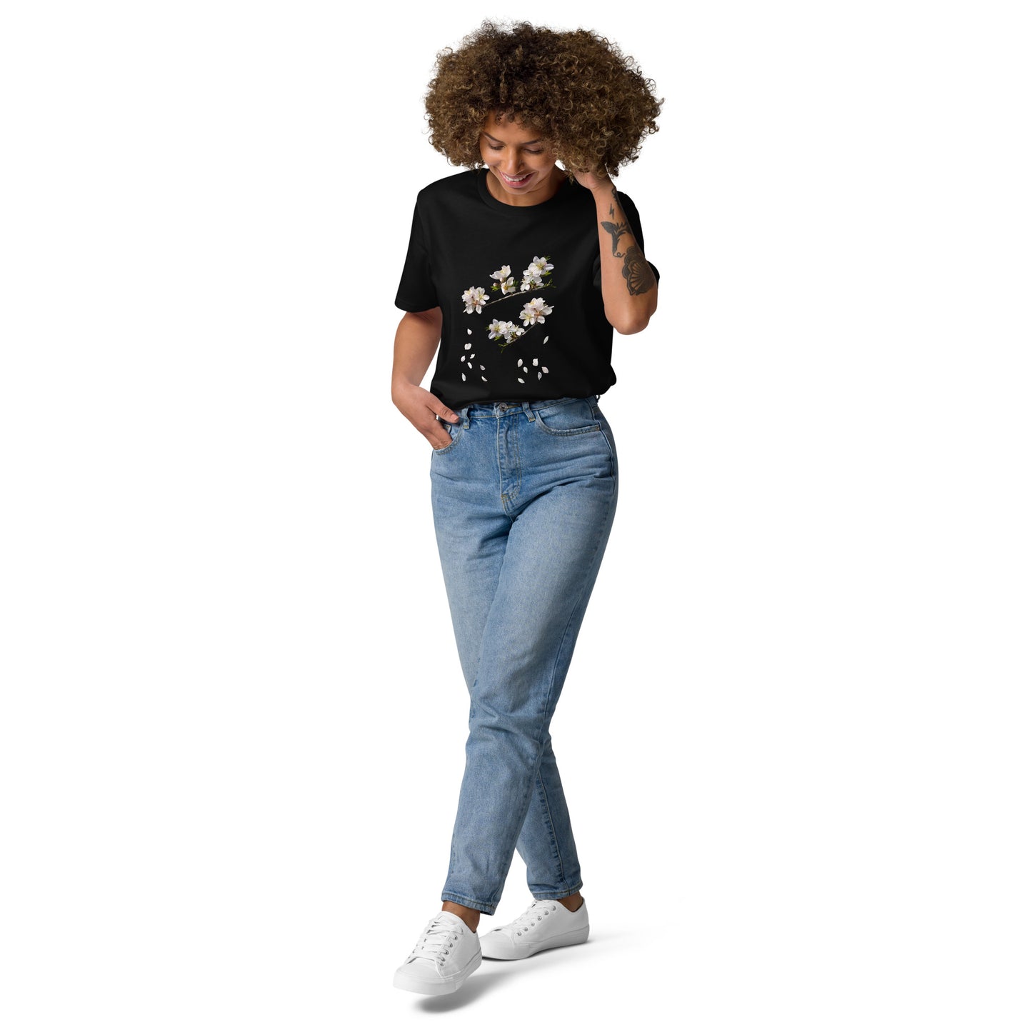 Camiseta sostenible unisex | Flor de Almendro – Diseño Nekolindo