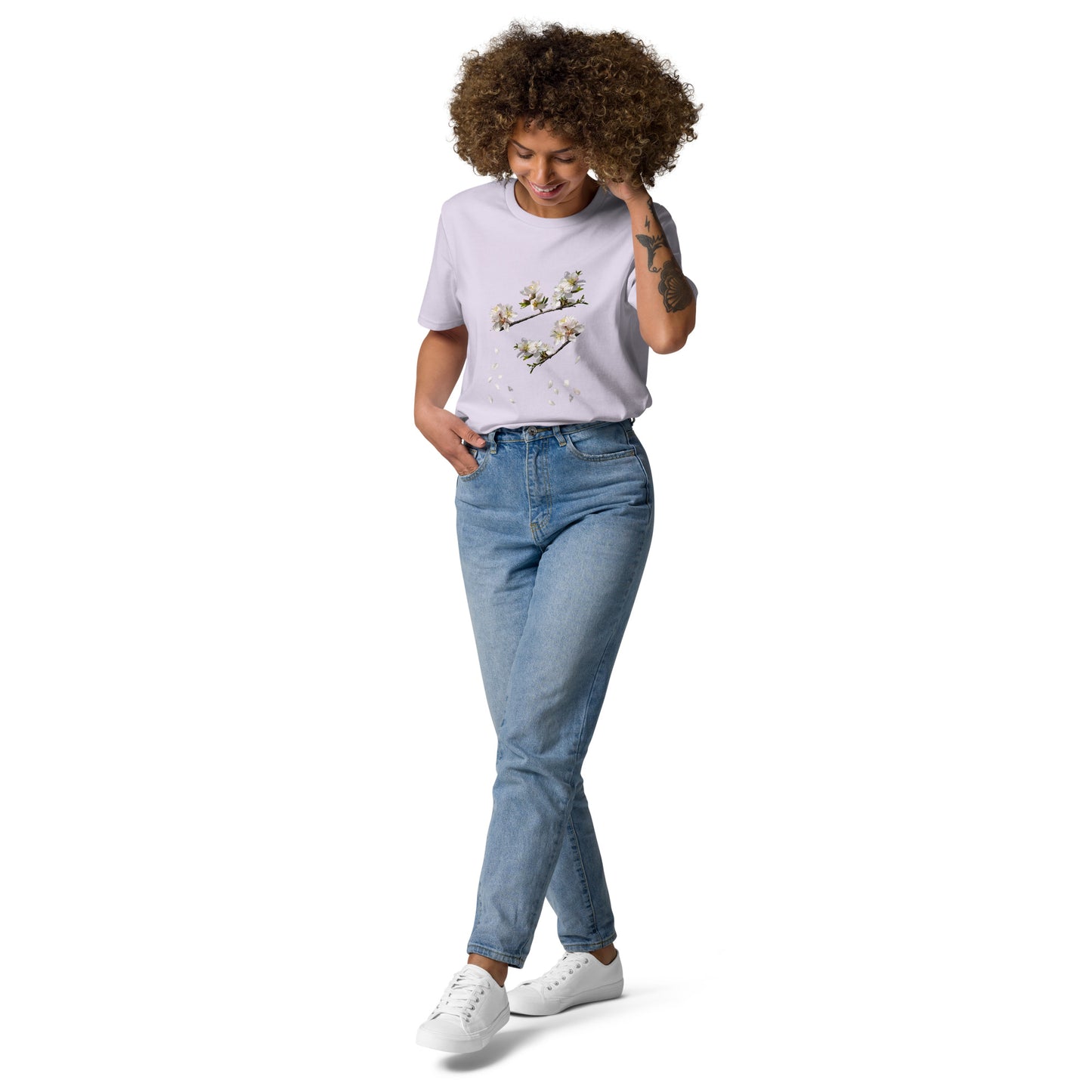 Camiseta sostenible unisex | Flor de Almendro – Diseño Nekolindo